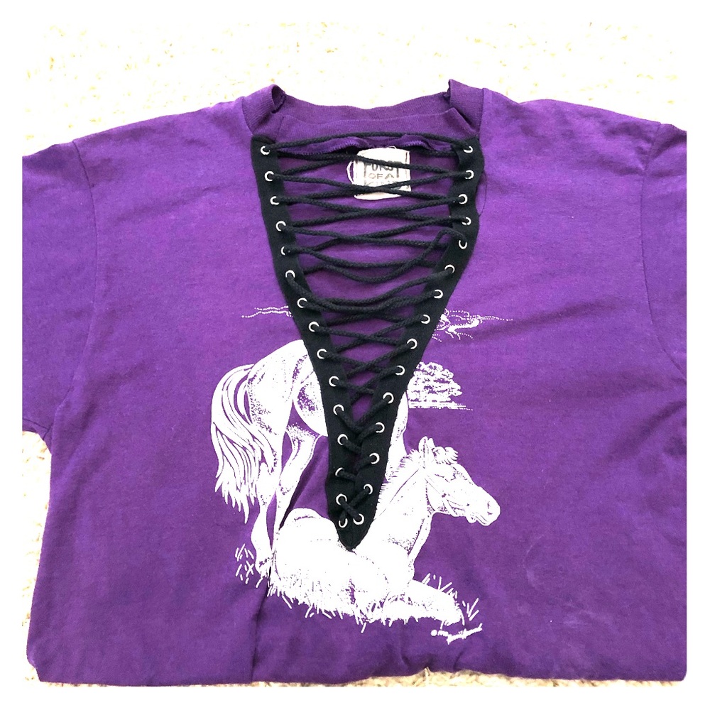 LF Vintage purple v-neck eyelet lace tee
